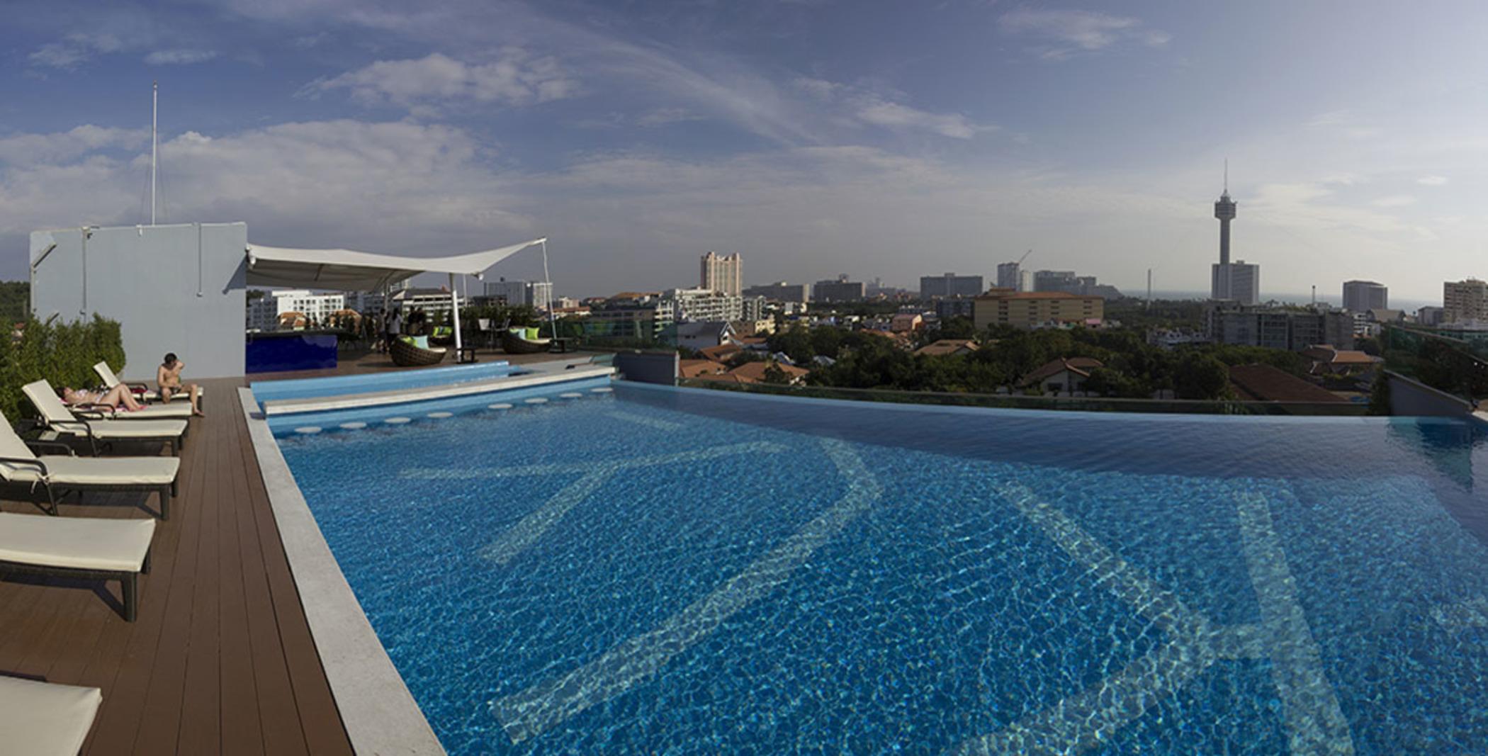 Unique Regency Pattaya Hotel Exterior photo